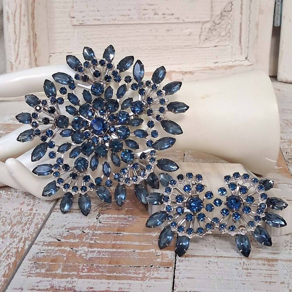Vintage MCM 4" Blue Rhinestone Swedge Demi-Parure Brooch Earring Set 60s Glam